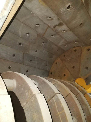 180kw ডাবল রটার হ্যামার ক্রাশার 36 হ্যামার এবং জল সামগ্রী সহনশীলতা খনিজ প্রক্রিয়াকরণের জন্য 8.5% এর বেশি নয়