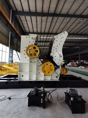 খনিজ প্রক্রিয়াকরণের জন্য HC1200*2A 380V হাতুড়ি মিল পেষণকারী সরঞ্জাম