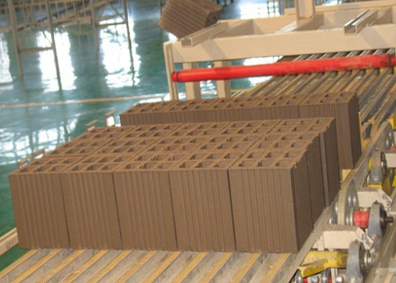 QTQD-1 মডেল কাদামাটির ইট কাটার মেশিন, দৈর্ঘ্য 1254 মিমি এবং সর্বোচ্চ কাটিং উচ্চতা 300 মিমি, যা সুনির্দিষ্টভাবে ইটের দেয়াল কাটার জন্য ব্যবহৃত হয়