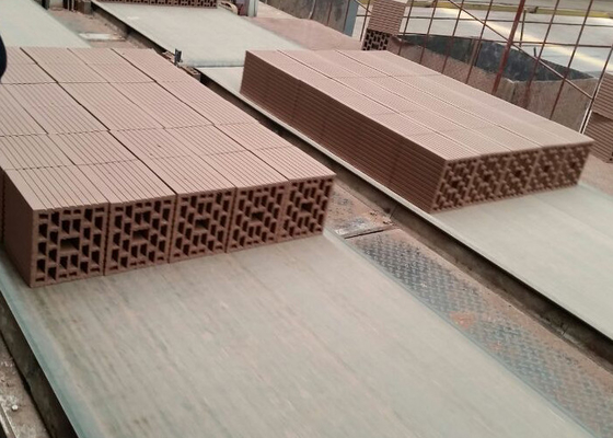 QTQD-1 মডেল কাদামাটির ইট কাটার মেশিন, দৈর্ঘ্য 1254 মিমি এবং সর্বোচ্চ কাটিং উচ্চতা 300 মিমি, যা সুনির্দিষ্টভাবে ইটের দেয়াল কাটার জন্য ব্যবহৃত হয়